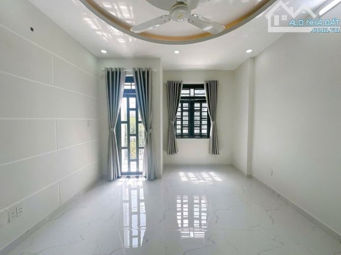 Nhà 3 TẦNG MẶT TIỀN Đ. TRẦN THỊ CỜ, P. Thới An, Q.12, dt 72m2 (4mx18m). Đường 10m,💰8,95Tỷ - 4