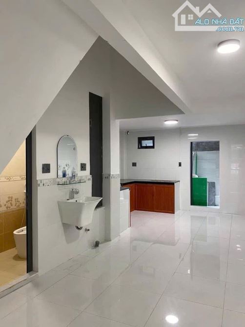 Nhà hẻm 8m 218/2a Trần Hưng Đạo Q5 4x20m 1L 17 triệu - 4