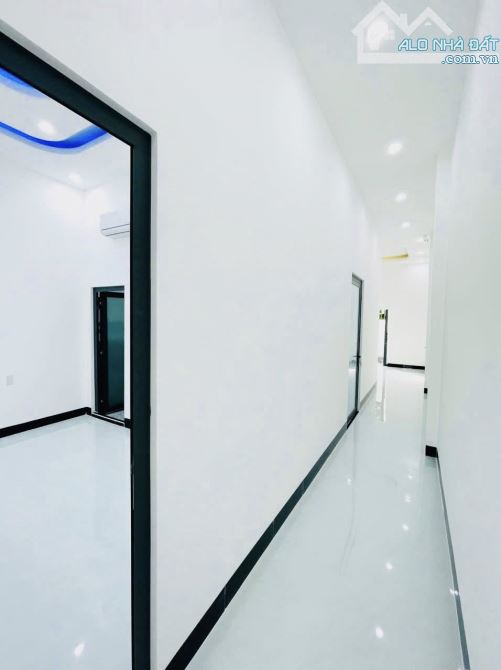 Căn nhà mới sửa lại đẹp, kẹt vốn cần bán gấp giá 840 triệu, 90m2 vuông đẹp - 4