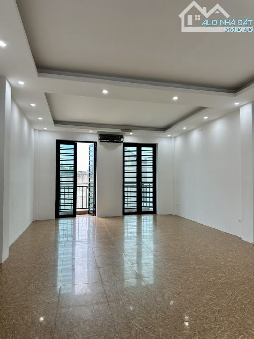 Bán Liền Kề Mậu Lương 60/65m2 mt5 4 tầng ,ô chờ thang máy .Giá 15,5 tỷ có thương lượng . - 4