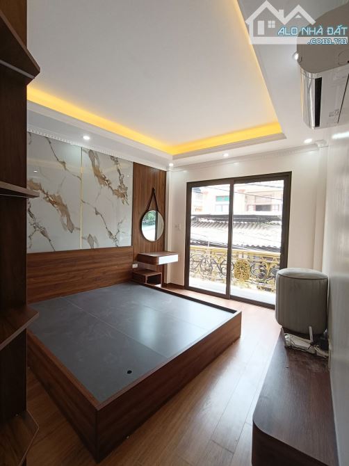 Tôi Cần Bán Nhà Phố TÔN ĐỨC THẮNG ĐỐNG ĐA 6T Thang Nhà Mới Ô Tô Vào Nhà Kinh Doanh. - 4