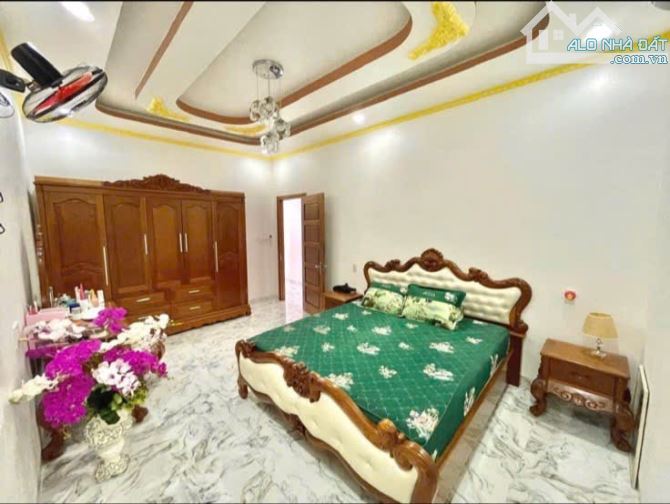 Bán nhà 4 tầng góc 2 mặt tiền TĐC VCN Phước Long 2 - Diện tích: 147,2m2 - Nhà 4 tầng, 10pn - 4