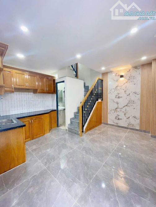 CÁCH MẶT TIỀN BẾN VÂN ĐỒN 30M XE HƠI  NGANG 4 DIỆN TÍCH SD 53M2 CÓ 2 TỶ HƠN - 4