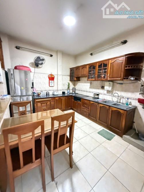 Ban nhà HXH Trần Mai Ninh ,p12 ,Tân Bình .DT:8.6x10m .5 tầng 10p .Giá :11.9 tỷ - 4