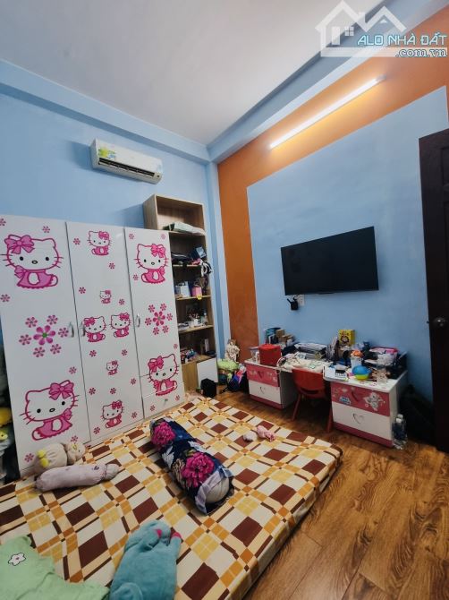 Hẻm xe hơi 1 xẹt CMT8 ra Tô Hiến Thành. Gần 50m2. 3 tầng mới. 3PN. ST. Giá 9,x tỷ. - 4