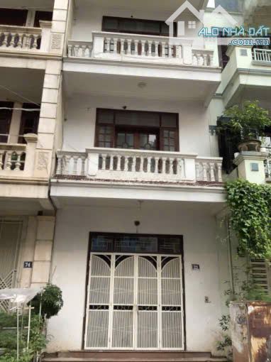 Cho thuê nhà nguyên căn Giảng Võ ,Cát Linh , Đống Đa ,DT 65m2 x 5 tầng, ô tô  giá 26tr - 4