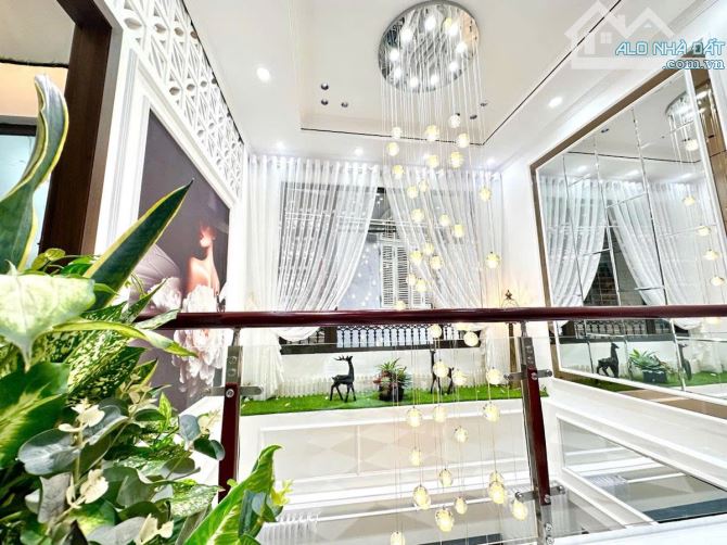Bán Nhà Xuân Thủy Cầy Giấy - DT 60m2 ×5Tầng - Ô Tô Vào Tận Nhà - Giá Rẻ Nhà Dân Xây - 5
