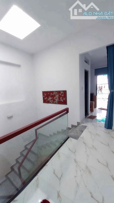 Bán căn nhà 3 lầu tại quận 2 ngay chợ cây xoài đường lê văn thịnh - 5
