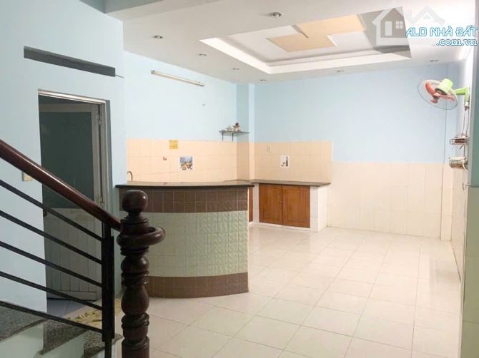 NHÀ BÌNH TRỊ ĐÔNG-54M2-4PN-3 TẦNG+SÂN THƯỢNG-HẼM 6M THÔNG-SÁT CHỢ-KHU TÊN LỬA-CHỈ 5 TỶ++ - 5