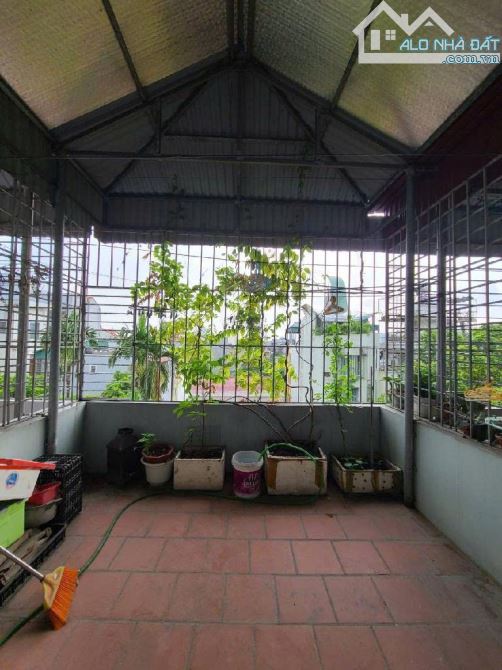 BÁN NHÀ NGỌC THỤY – Ô TÔ ĐỖ CỬA - DÂN XÂY – FULL NỘI THẤT - Ở NGAY –  30M2 CHỈ 6,8 TỶ - 5