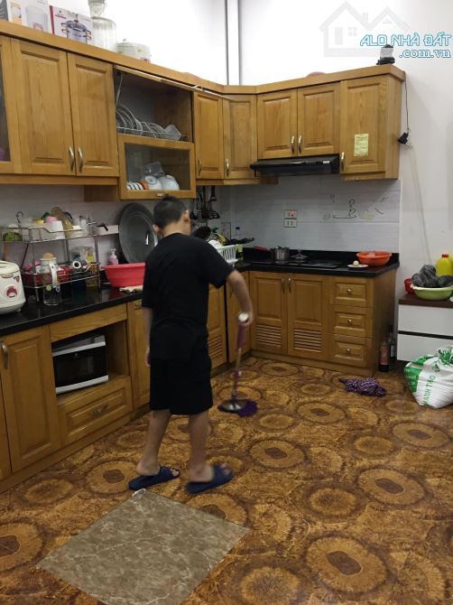 HUY HOÀNG: Vũ Ngọc Phan 50m2, sát phố, ôtô tránh, mặt ngõ thông KD, lô góc, TT Đống Đa - 5