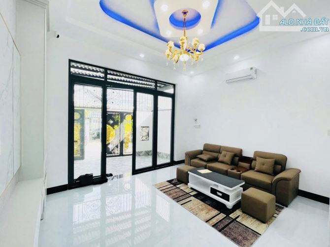 Căn nhà mới sửa lại đẹp, kẹt vốn cần bán gấp giá 840 triệu, 90m2 vuông đẹp - 5