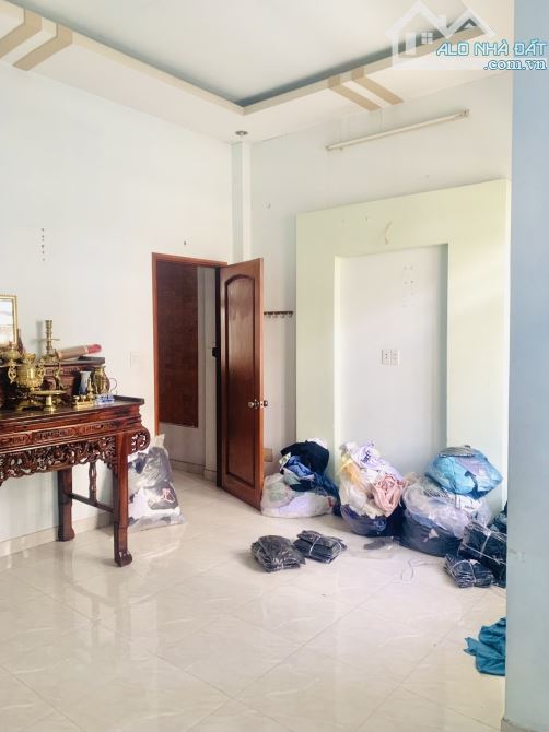 Bán Nhà Bà Điểm Hóc Môn- 83M2 (5X 17 ) - 2Tầng - Hẻm HXH -  Chỉ 4,78Tỷ. - 5