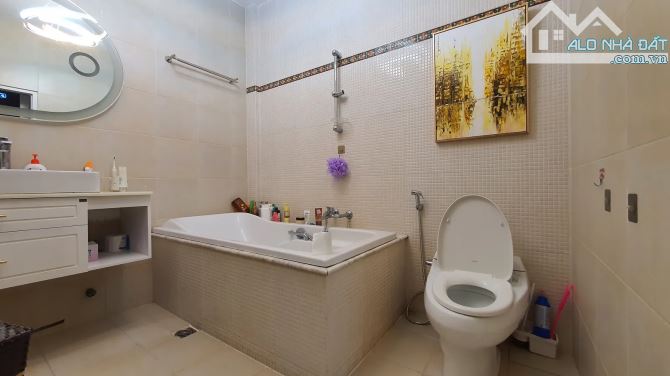 🌟 BÁN BIỆT THỰ VIP VÕ THỊ SÁU Q1 – 4 TẦNG – NGANG KHỦNG 6.4M - DTSD 325.8M² – GIÁ TỐT 🌟 - 5