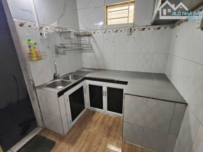 BÁN NHÀ KIỆT HÀN MẶC TỬ-   HẢI CHÂU- 2 TẦNG CÓ DÃY PHÒNG CHO THUÊ- NGANG LÊN ĐẾN 8M,GÓA 3 - 6