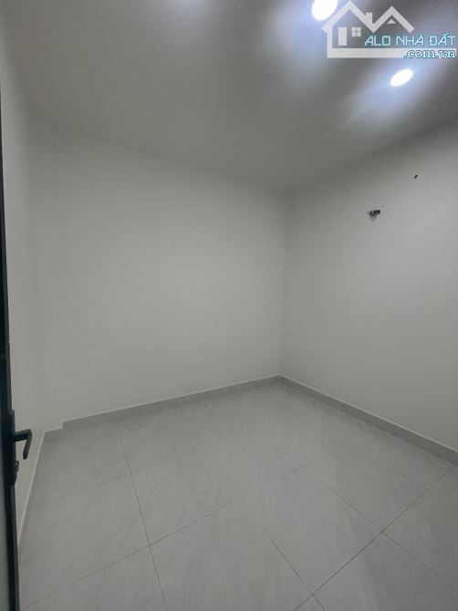 NHÀ 2TẦNG MỚI ĐƯỜNG NG THỊ SÁU HÓC MÔN - HẺM OTO GIĂ 3TY9 - 6