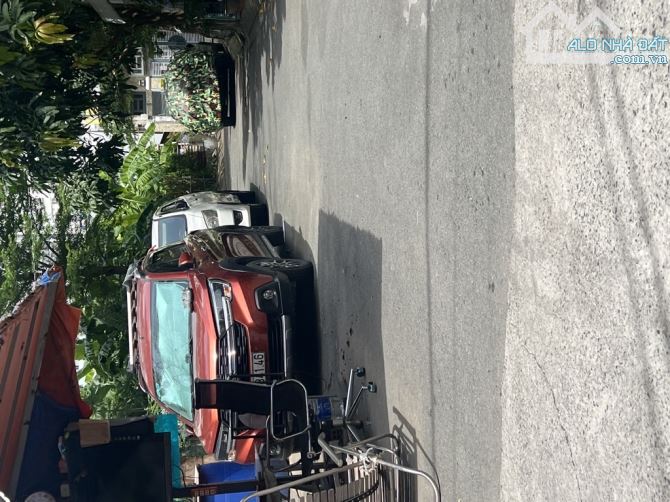 📌 Nhà 3 tầng đẹp, hẻm xe hơi tránh nhau, SHR, giá chỉ 2.15 tỷ - 6