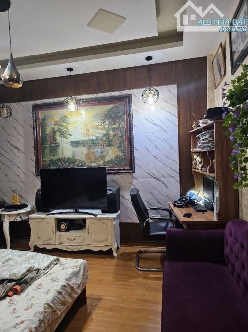 BÁN NHÀ ĐẸP Ớ NGAY- TRUNG TÂM CẦU GIẤY - FULL NỘI THẤT CHỈ VIỆC XÁCH VALY VỀ Ở - 6