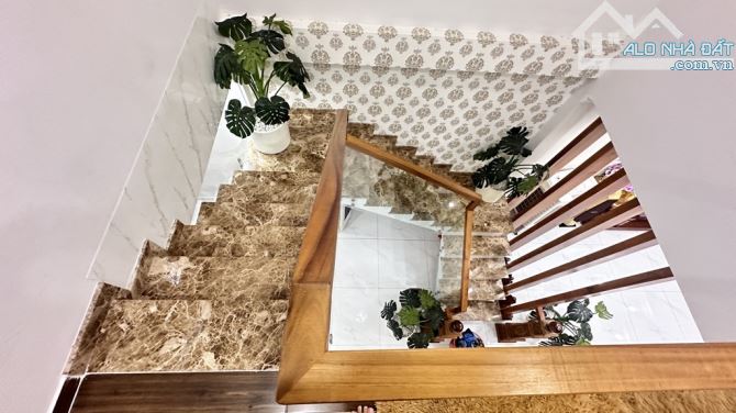 Nhà 2 tầng FULL NỘI THẤT Mặt tiền đường HT13 phường HT Q12, dt 87,9m2 (5,3mx19m) Đường 12m - 6