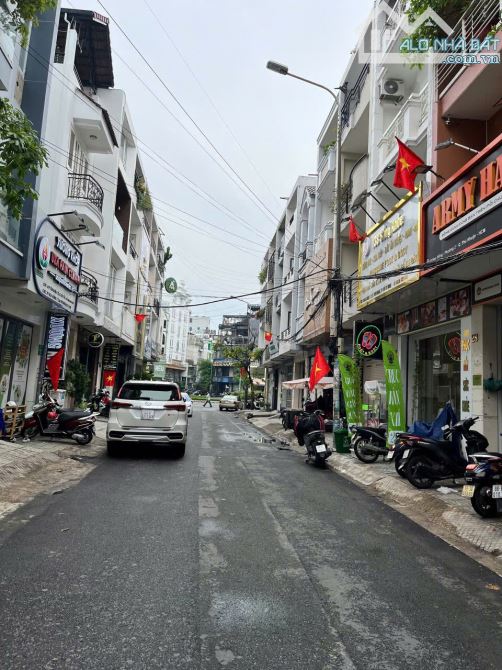 BÁN NHÀ HẦM 4 TẦNG – MẶT TIỀN HOA LAN - KHU PHAN XÍCH LONG - 6