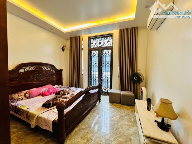 Bán nhà 4 tầng ngay vòng xuyến vin - 6