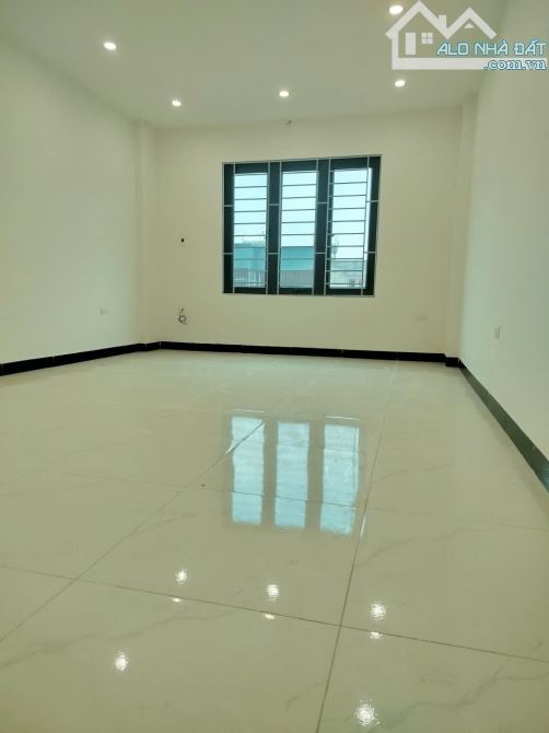 NHÀ 5 T 35M2, NỘI THẤT , PHỐ XỐM, GẦN ĐẠI HỌC ĐẠI NAM - 6