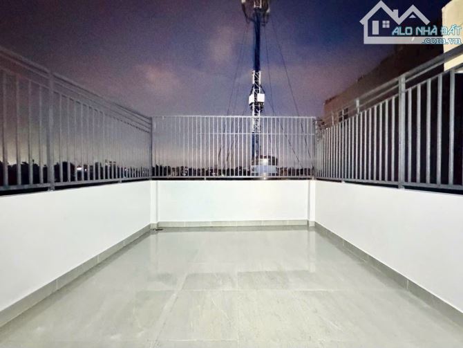 CHỦ MÁU BÁN - GIẢM HẲN 2 TỶ CHO KHÁCH GỌN LẸ - NHANH TAY LỤM 🏡 NHÀ 5 TẦNG – THANG MÁY - 6