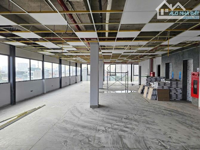 Bán toà VP mặt phố Vũ Tông Phan, lô góc 3 thoáng, vỉa hè, 310m2 x 10 tầng x MT 11m 143 tỷ - 6