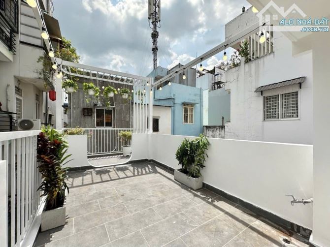 SIÊU PHẨM GÓC 3 MẶT TIỀN - NHÀ MỚI XÂY 3 TẦNG - NGUYỄN ĐÌNH CHIỂU, PHÚ NHUẬN - CHỈ 6.5 TỶ - 7