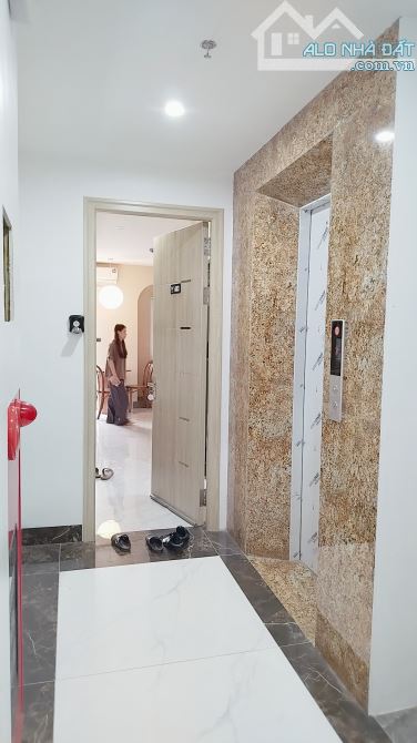 SIÊU PHẨM VÍP, GIÁ TỐT, MẶT PHỐ THỔ QUAN ,ĐỐNG ĐA, DT 120, 7 T, MT 4,5M, GIÁ BÁN 32 TỶ. - 7