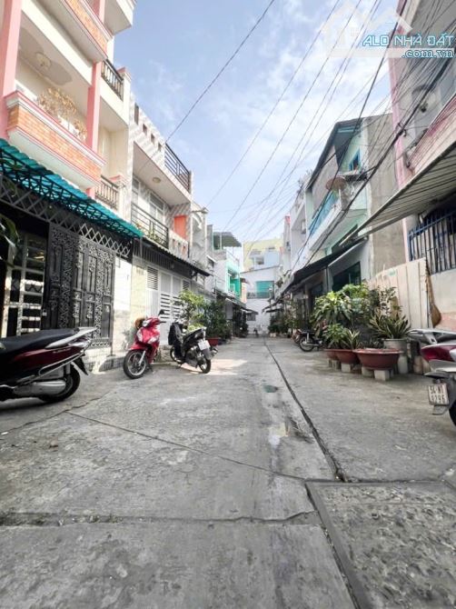 NHÀ BÌNH TRỊ ĐÔNG-54M2-4PN-3 TẦNG+SÂN THƯỢNG-HẼM 6M THÔNG-SÁT CHỢ-KHU TÊN LỬA-CHỈ 5 TỶ++ - 8