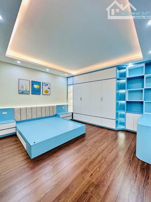 BÁN NHÀ MỚI BỒ ĐỀ – TRUNG TÂM – MẶT TIỀN 6,6M - NỘI THẤT ĐẸP – 82M2 CHỈ 7,95 TỶ - 8