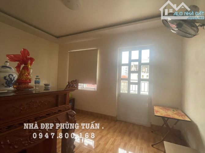 P Tuấn... Nhà phố Lạch Tray • Dân Xây Độc lập • Trung Tâm thành phố.Dtmd rộng 80m2 - 8