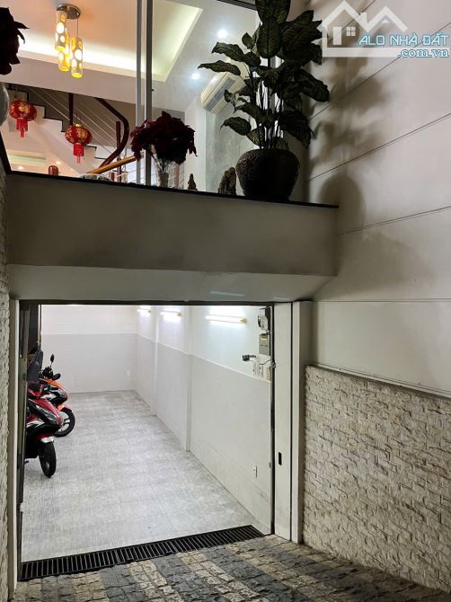 BÁN NHÀ HẦM 4 TẦNG – MẶT TIỀN HOA LAN - KHU PHAN XÍCH LONG - 8