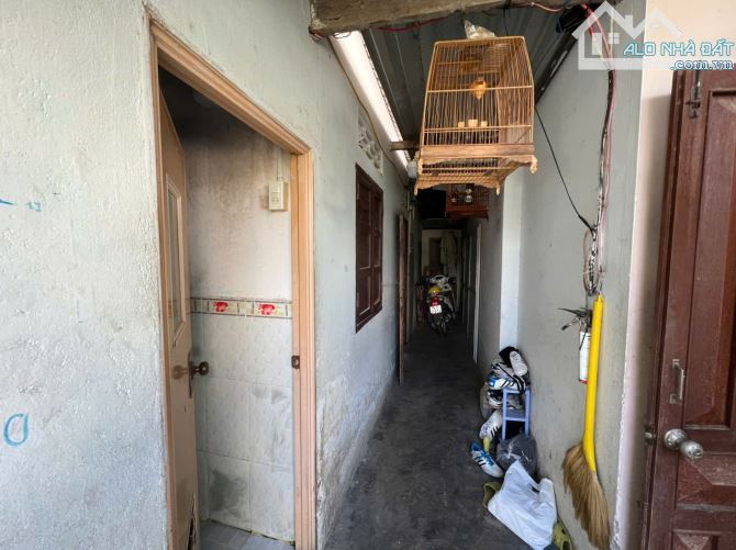 Nhà cấp 4 P.LỘC THỌ trung tâm NHA TRANG - 70mv ngang 7m vuông vắn - sổ hồng, gần biển - 9