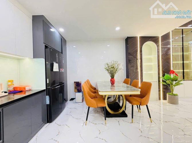 🏠Bán Nhà Hẻm Xe Hơi Quang Trung Phường 8💎4,5x13m 3 Lầu 4PN 6WC💵9,5 Tỷ - 9