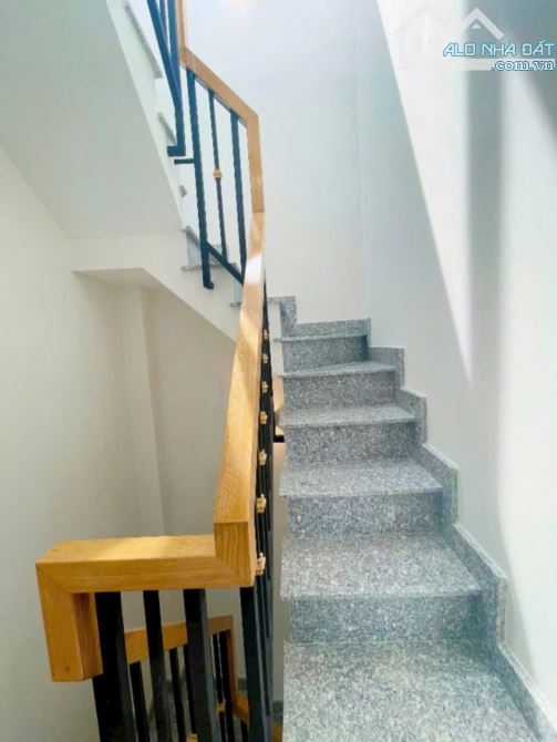 CÁCH MẶT TIỀN BẾN VÂN ĐỒN 30M XE HƠI  NGANG 4 DIỆN TÍCH SD 53M2 CÓ 2 TỶ HƠN - 9