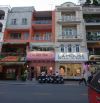 Siêu Nhà Khan Hiếm ĐỒNG KHỞI, Sài Gòn, Quận 1, Ngang 8,6x 18m 4 tầng nở hậu giá 500 tỷ
