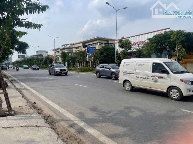 Bán nhà mặt đường Phạm Văn Đồng. L41 Khu BT Mê Linh - Anh Dũng - Dương Kinh - Hải Phòng