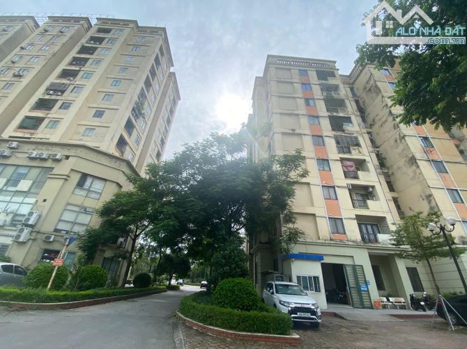 Bán CC Resco Phạm Văn Đồng, Bắc Từ Liêm, Lô Góc, 3 Ngủ, Thoáng Sáng, 102m2, Giá 5.45 Tỷ