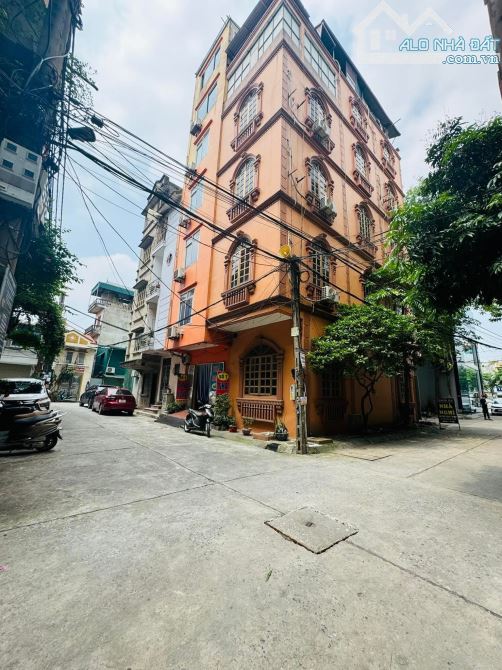 Bán nhà 207 Ngọc Hồi, DT 35m x 3 tầng, mặt tiền 3.5m, 2 mặt tiền, ô tô tránh, 14.4 tỷ