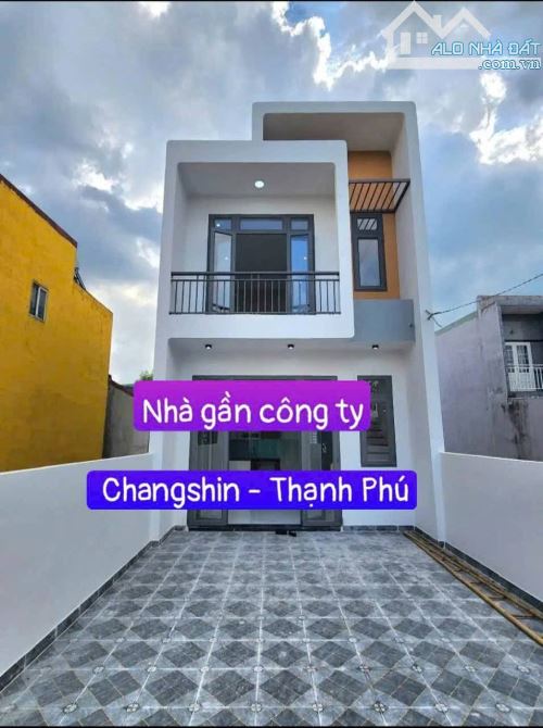 Nhà gần ngã 3 đèn vàng Changshin vị trí đẹp mặt đường thông thoáng 6 mét.