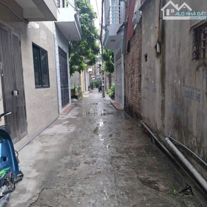 🏠🏠🏠 BÁN ĐẤT TẶNG NHÀ C4 - KHU B TẬP THỂ ĐẠI HỌC MỎ ĐỊA CHẤT - 40M2, MT 4,1M - 6,4 TỶ