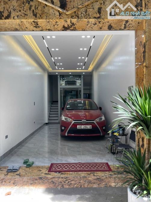 BÁN NHÀ GIA THUỴ- DT 40M2- NỞ HẬU- Ô TÔ VÀO NHÀ- NHỈNH 11 TỶ- SIÊU HIẾM-VIP!