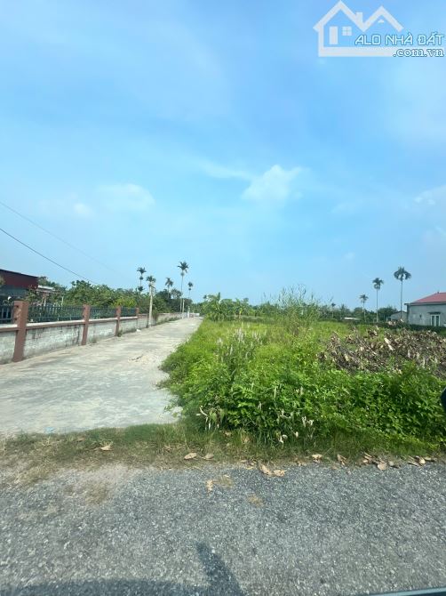 BÁN ĐẤT LÔ GÓC SIÊU ĐẸP ĐẠI TRANG, BÁT TRANG, AN LÃO. CÁCH KHU CÔNG NGHIỆP 500M
