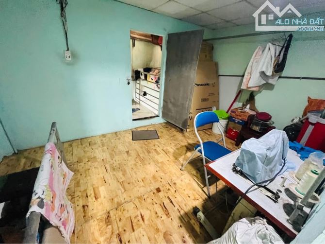 Vỡ nợ nên bán gấp căn nhà đầy kỉ niệm của gia đình, nhà ở Hóc Môn, DT56m2, giá 690 triệu.