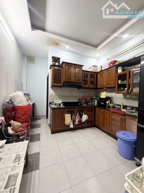 Nhà Đẹp 4 Tầng, Phạm Viết Chánh Quận 1, 50M2, VUÔNG VỨC đẹp, Nhỉnh 12 tỷ