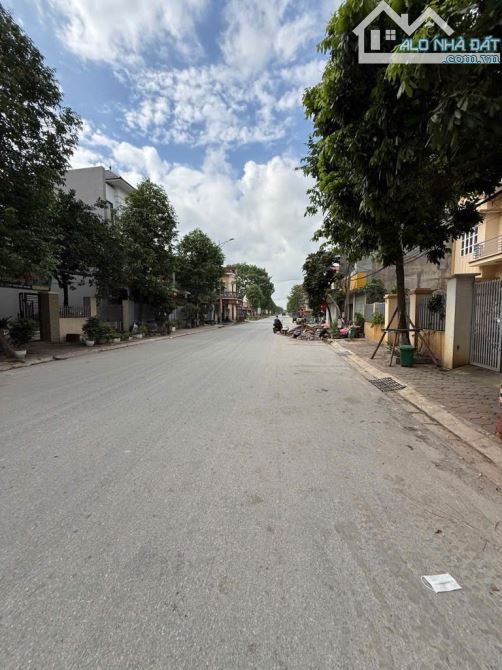 #11h58:8/8 #CHỦ – CẦN BÁN GẤP MẢNH ĐẤT ĐẸP TẠI XÃ THUẬN AN