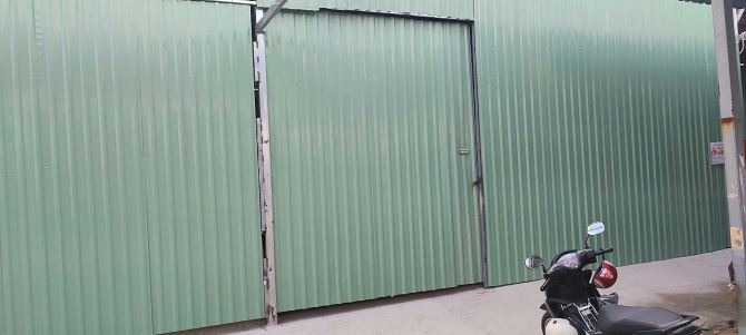 Cho thuê kho trống suốt 240m2, giá 110k/m2, kho sẵn vào sử dụng ngay