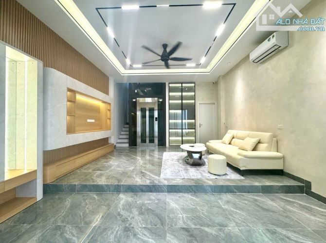 TÂY SƠN NHÀ ĐẸP - 6 TẦNG THANG MÁY KÍNH - SỔ A4 - GẦN Ô TÔ GẦN PHỐ -  GIÁ 13,8 TỶ